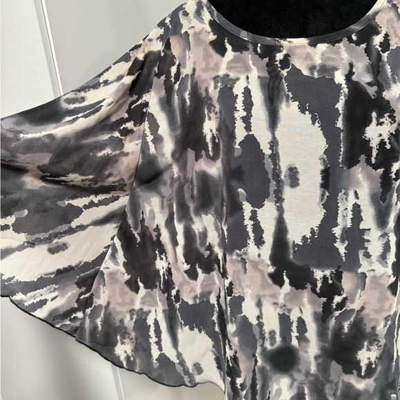 Paraphrase Blouse - winged sleeves - Picture 2 of 5